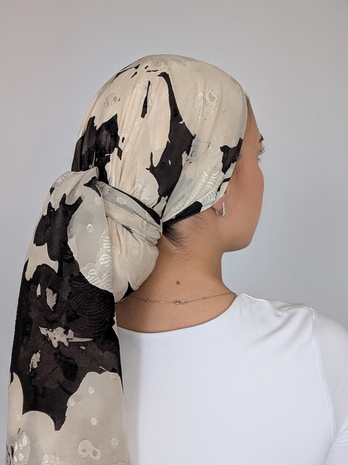 מטפחת לונג חירות - שיפון רקום