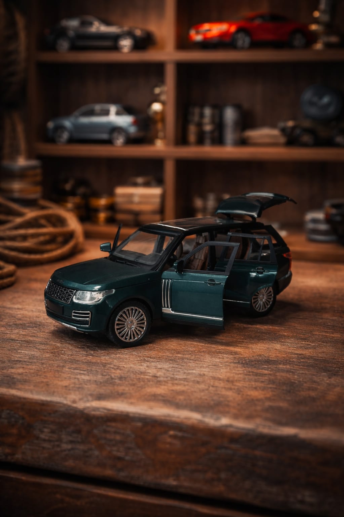 דגם רכב מתכתי רכב יוקרה מיניאטורי לאספנים | בהדמיה לרכב שטח אמיתי