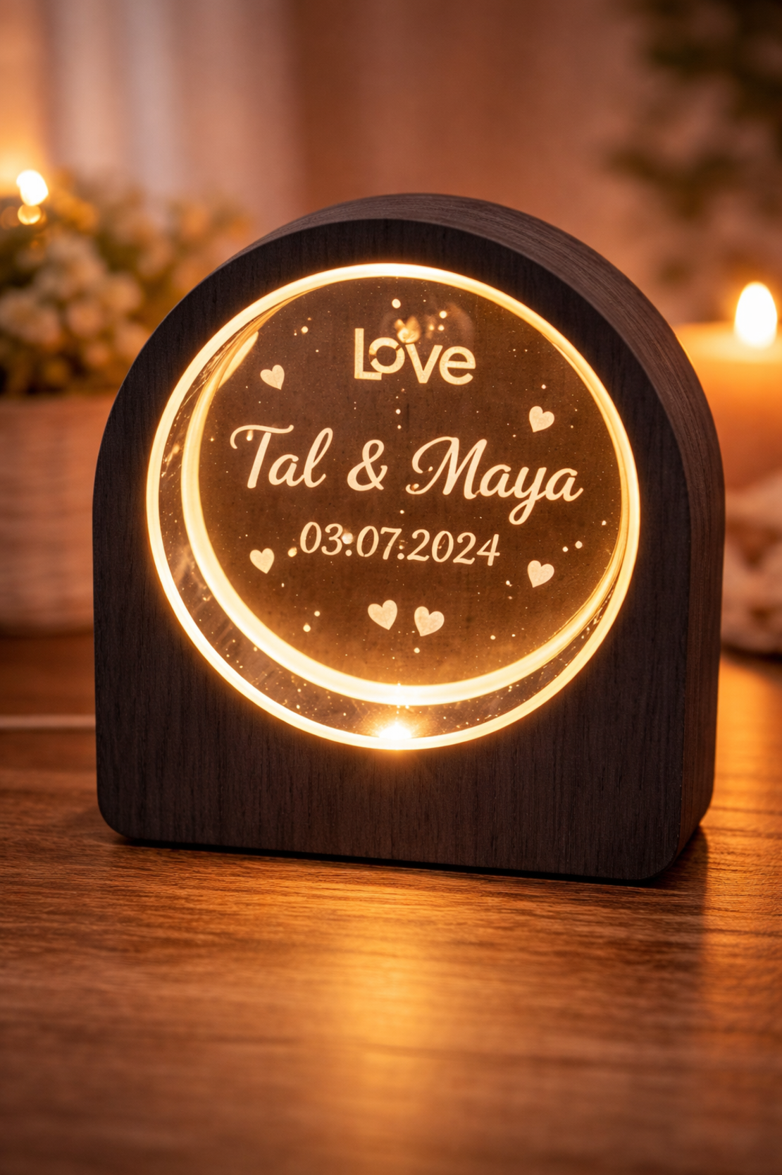 מנורת LED קריסטל Love | מנורת לילה רומנטית דקורטיבית עם חריטה אישית