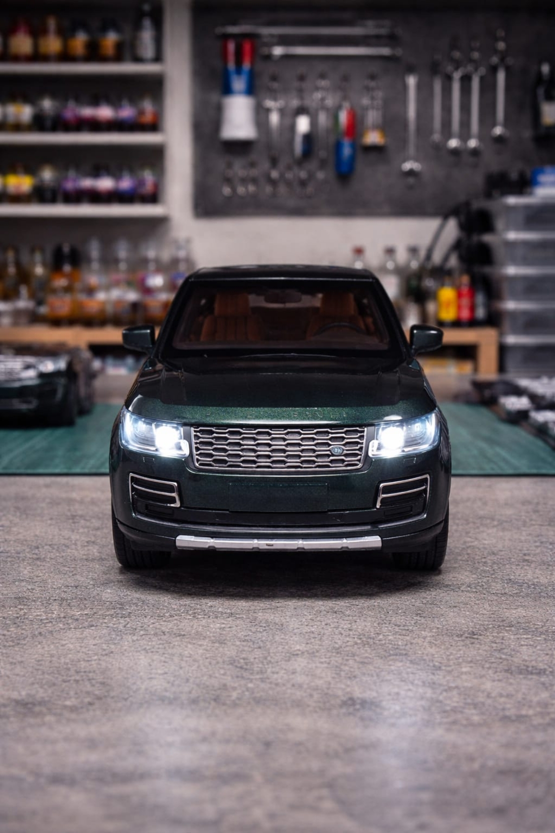 דגם רכב מתכתי רכב יוקרה מיניאטורי לאספנים | בהדמיה לרכב שטח אמיתי