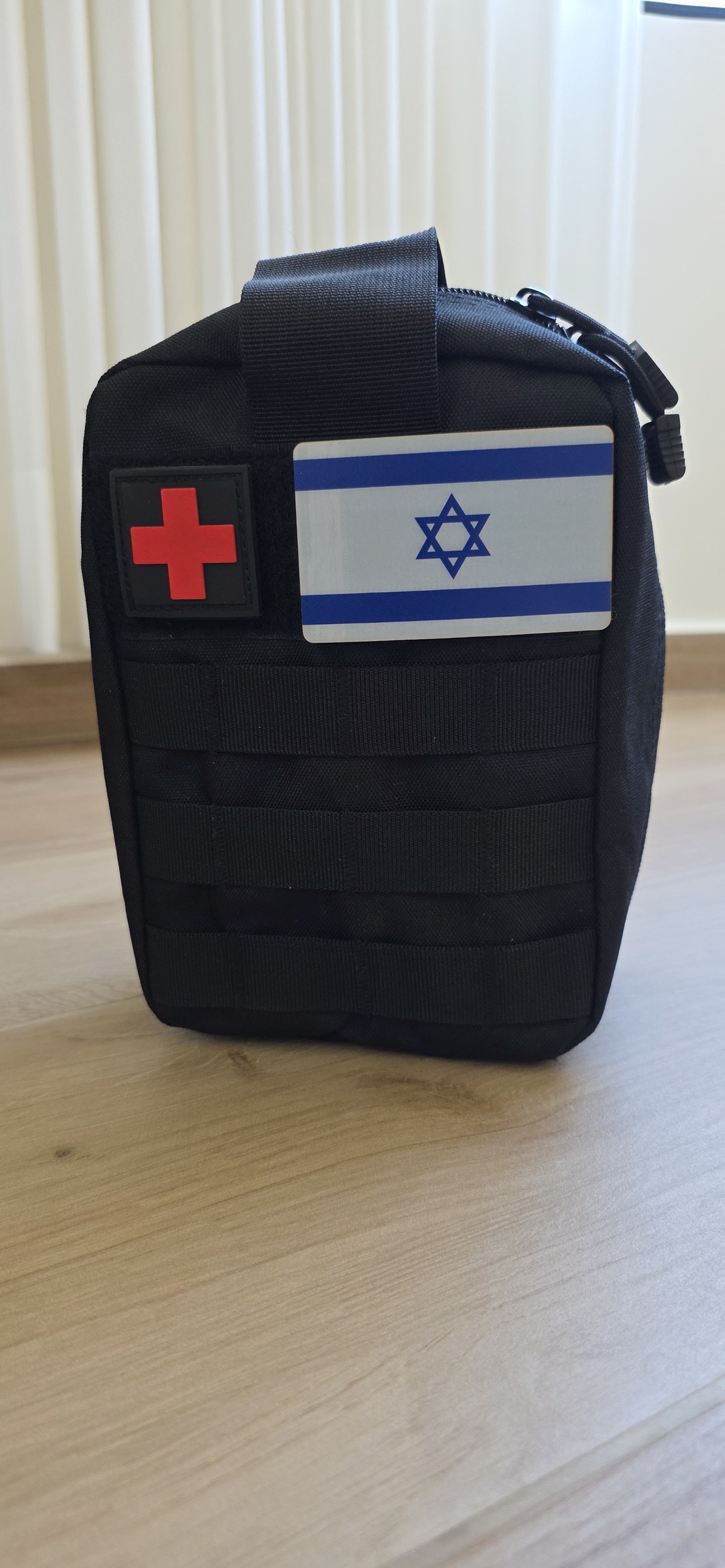 תיק ערכת הישרדות לקמפינג וטיולים עם ציוד חיוני לקמפינג - תיק קומפקטי עם ערכת הישרדות לשטח