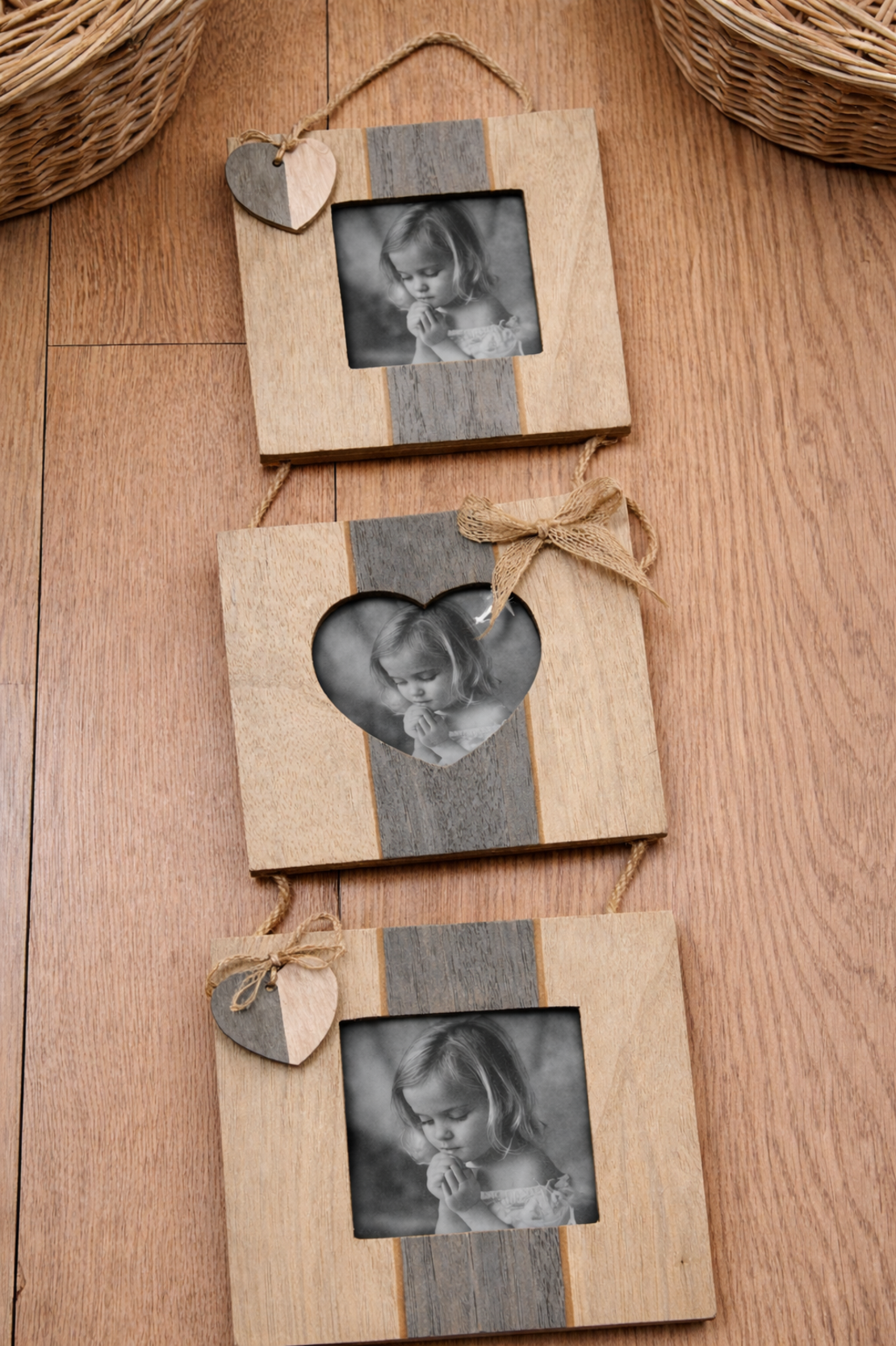 סט מסגרות תמונה מעץ לתלייה  3 מסגרות דקורטיביות עם לב