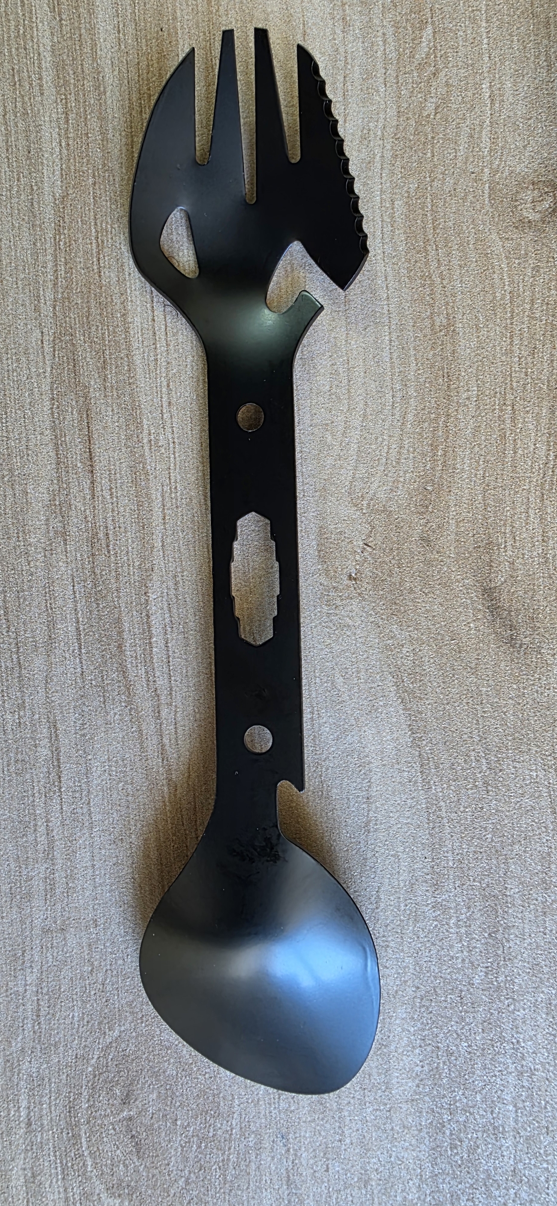 תיק ערכת הישרדות לקמפינג וטיולים עם ציוד חיוני לקמפינג - תיק קומפקטי עם ערכת הישרדות לשטח