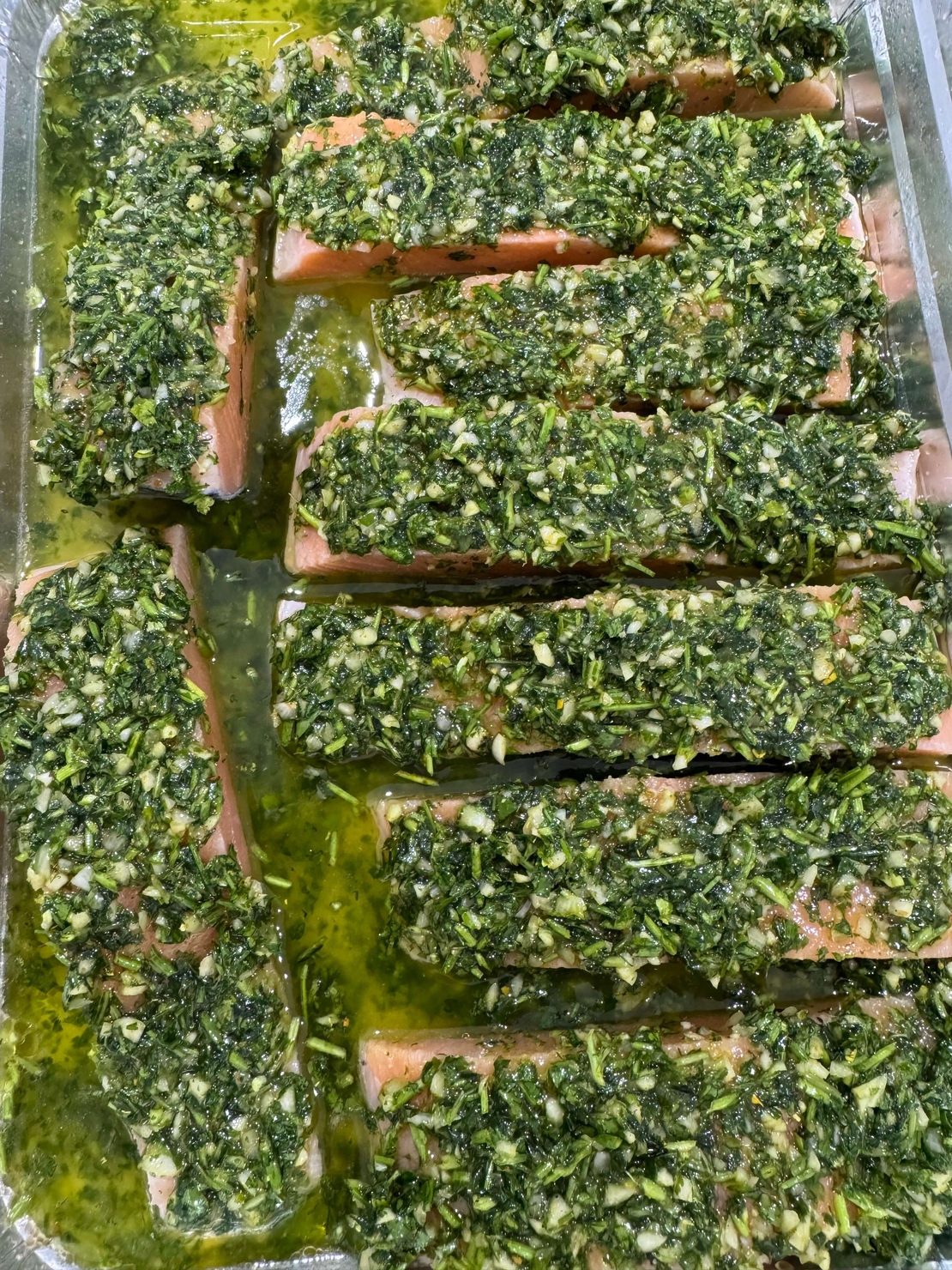 פילה סלמון בשום ועשבים