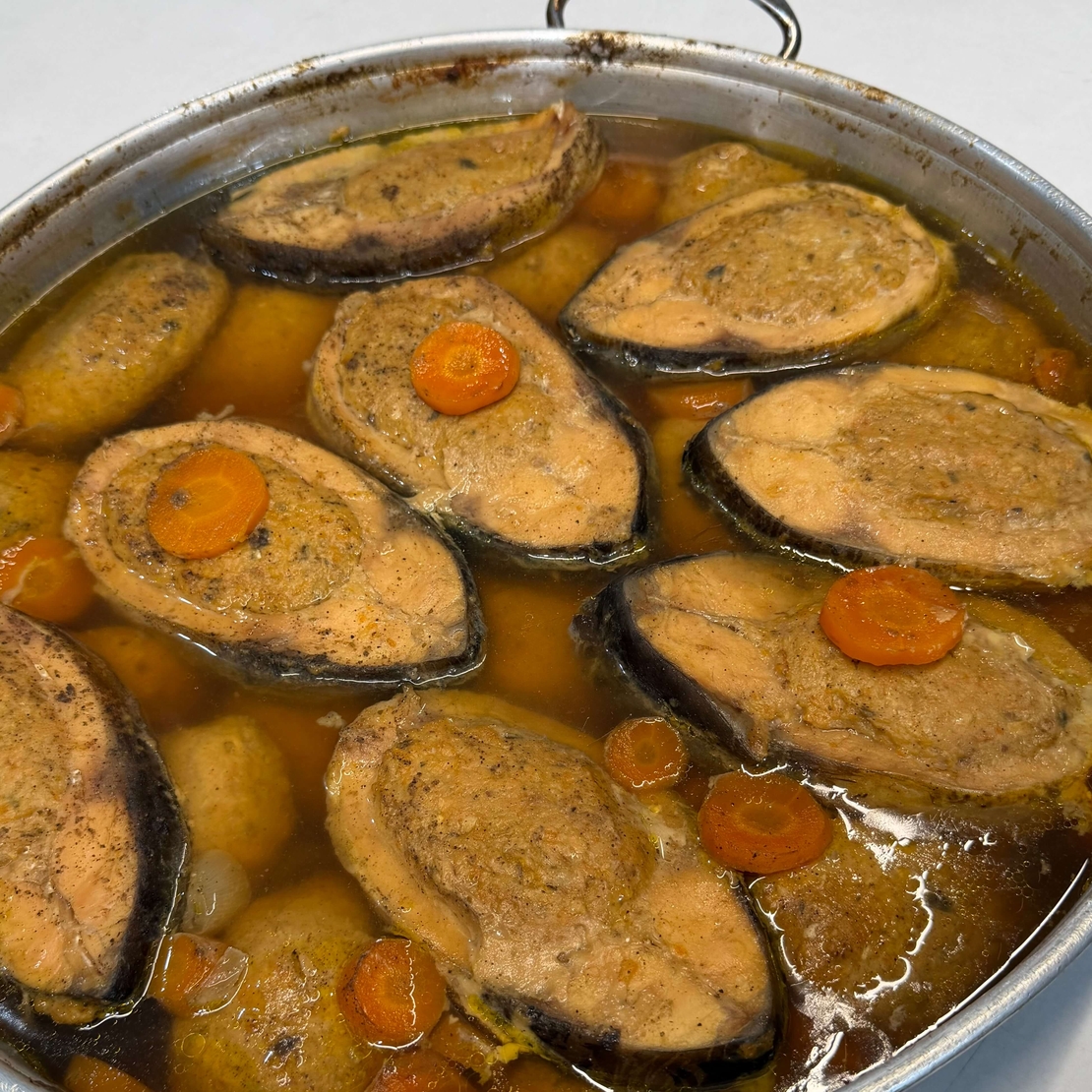 גפילטע פיש פרוסות ממולאות