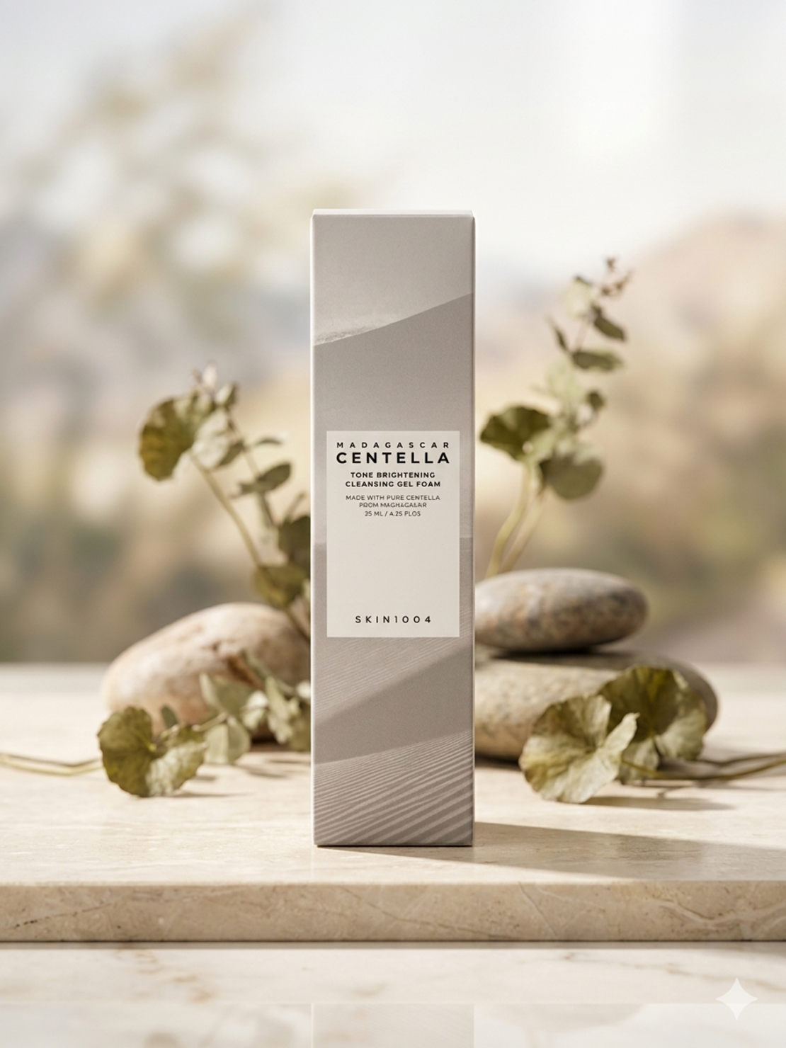 SKIN1004 - Madagascar Centella Tone Brightening Cleansing Gel Foam (125ml)