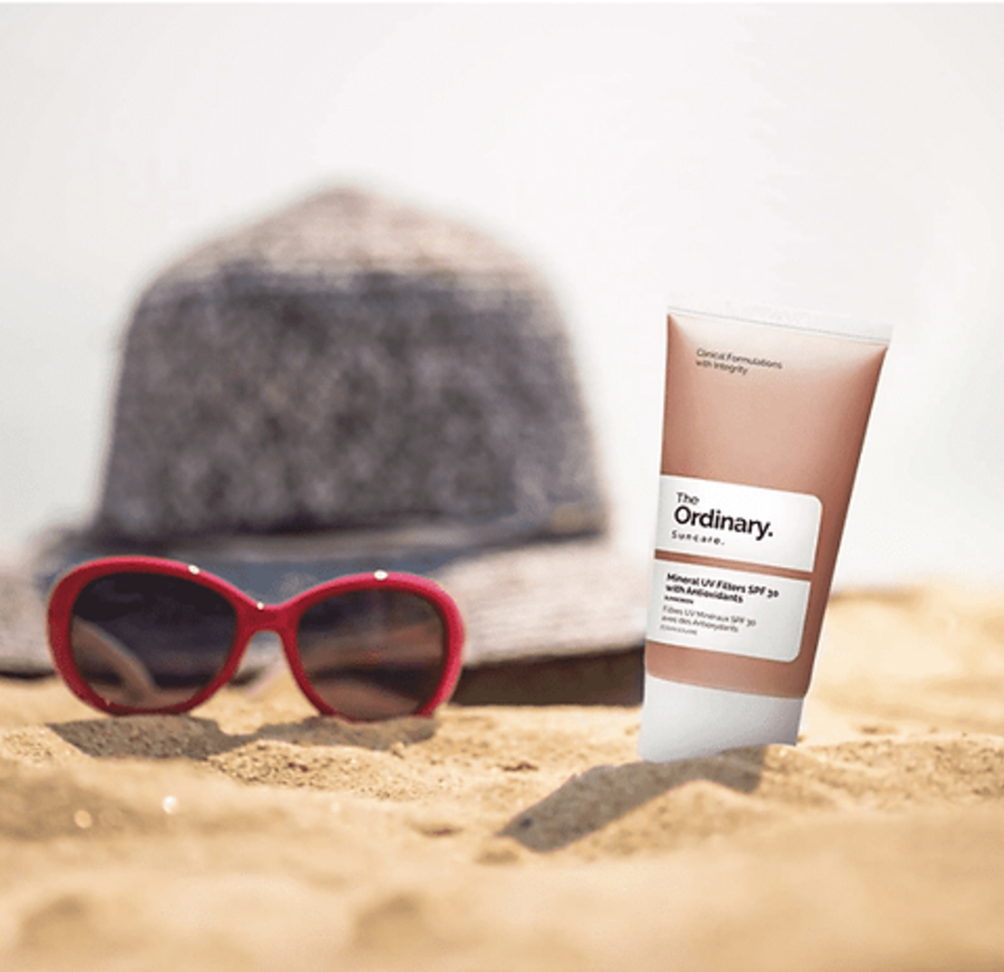 The Ordinary Mineral UV Filters SPF 30 with Antioxidants – קרם הגנה מינרלי עם נוגדי חמצון לעור רגיש ולהגנה סביבתית (50ml)