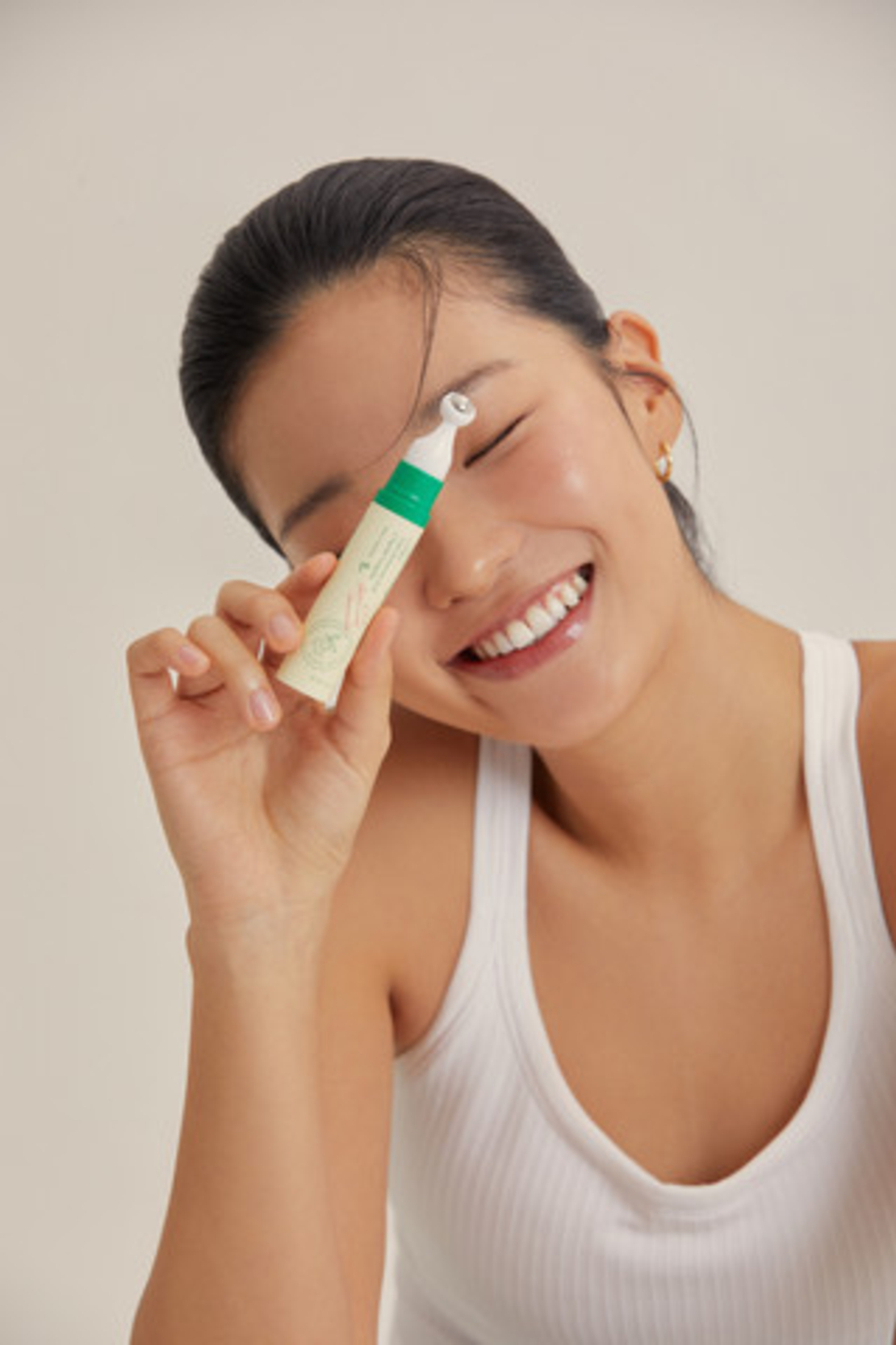 AXIS-Y Vegan Collagen Eye Serum – סרום עיניים טבעוני לטיפול בקמטוטים, נפיחות ועיגולים שחורים (10ml)