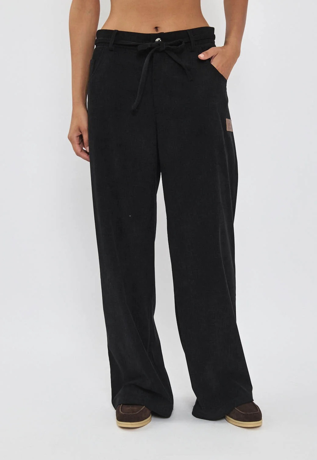 REPLAY - מכנסיים קורדרוי לנשים בצבע שחור