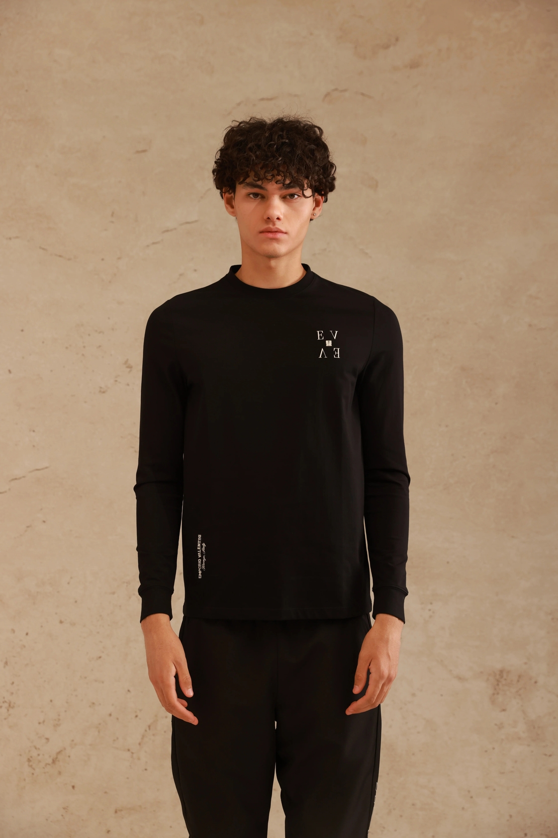 EMPORIO VALENTINI  - טי-שירט שרוול ארוך בצבע שחור