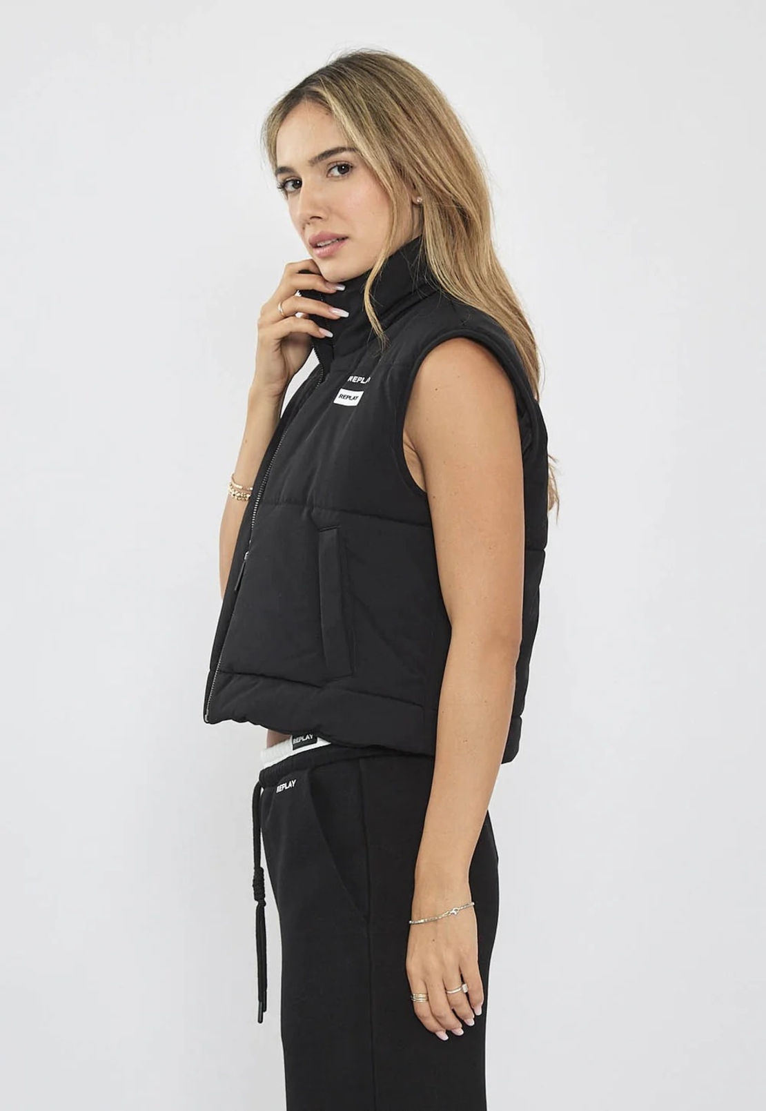 REPLAY - וסט לנשים בצבע שחור