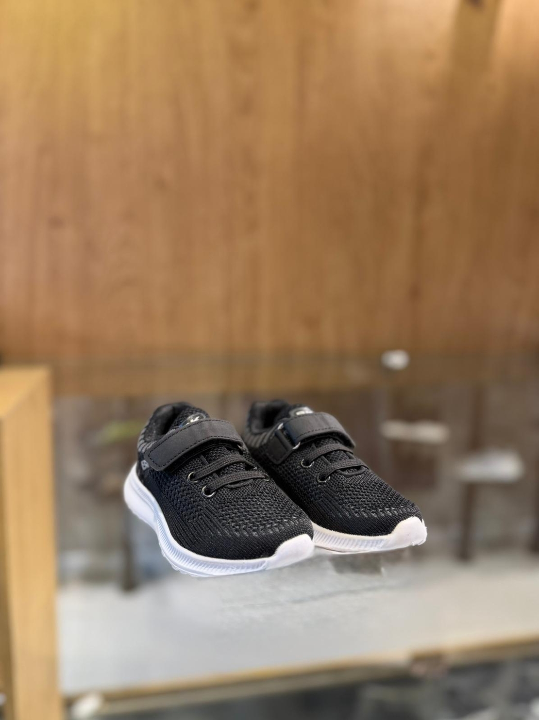Emporio Valentini Black/White