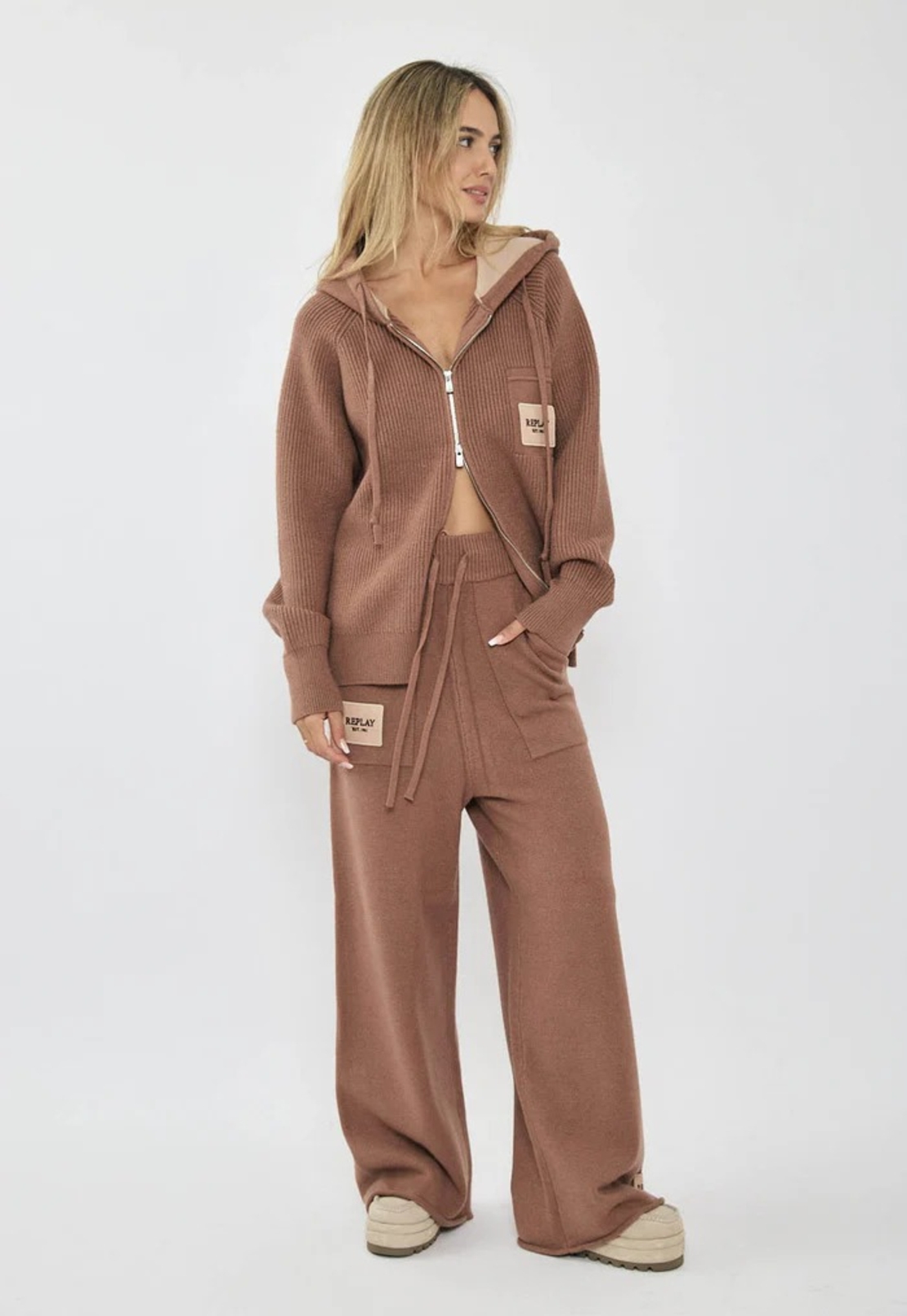 REPLAY - חליפה לנשים בצבע חום