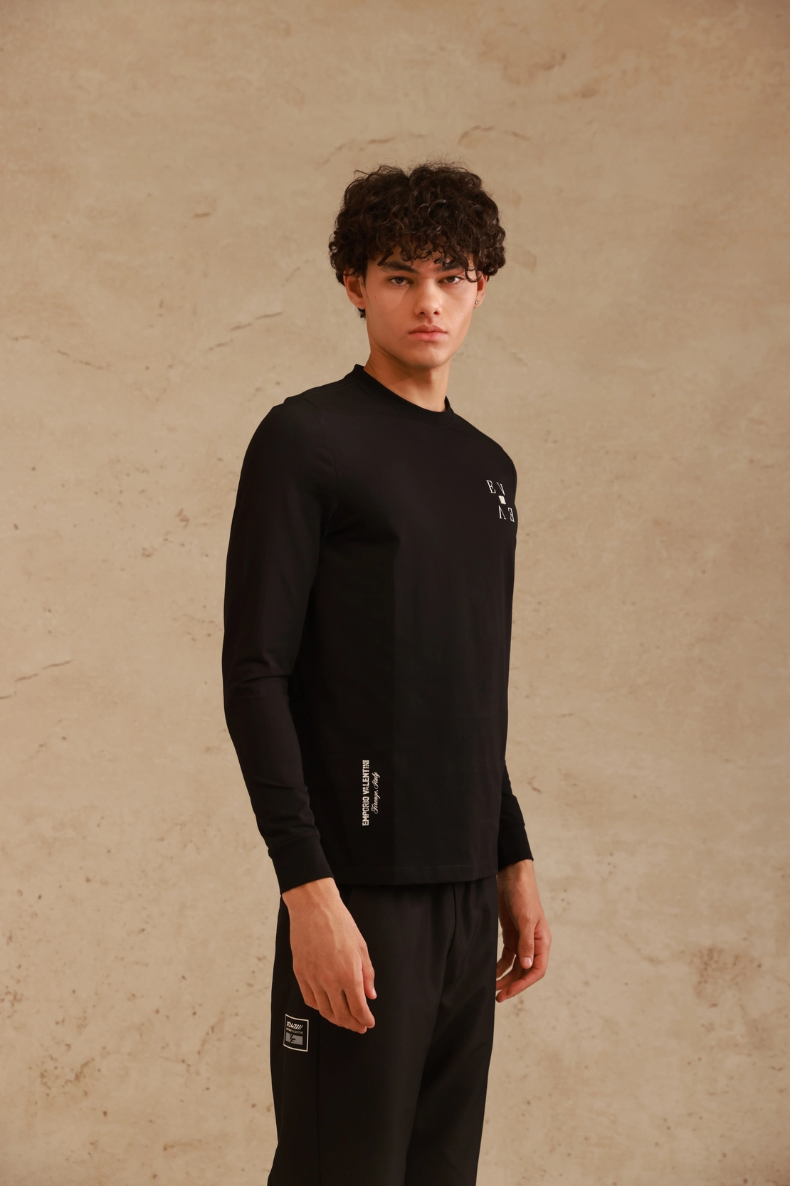 EMPORIO VALENTINI  - טי-שירט שרוול ארוך בצבע שחור