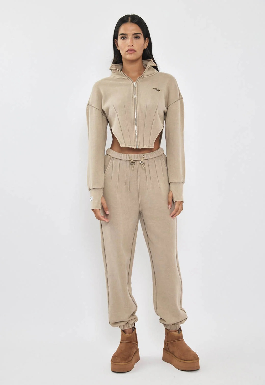 REPLAY - חליפת טרי לנשים בצבע בז