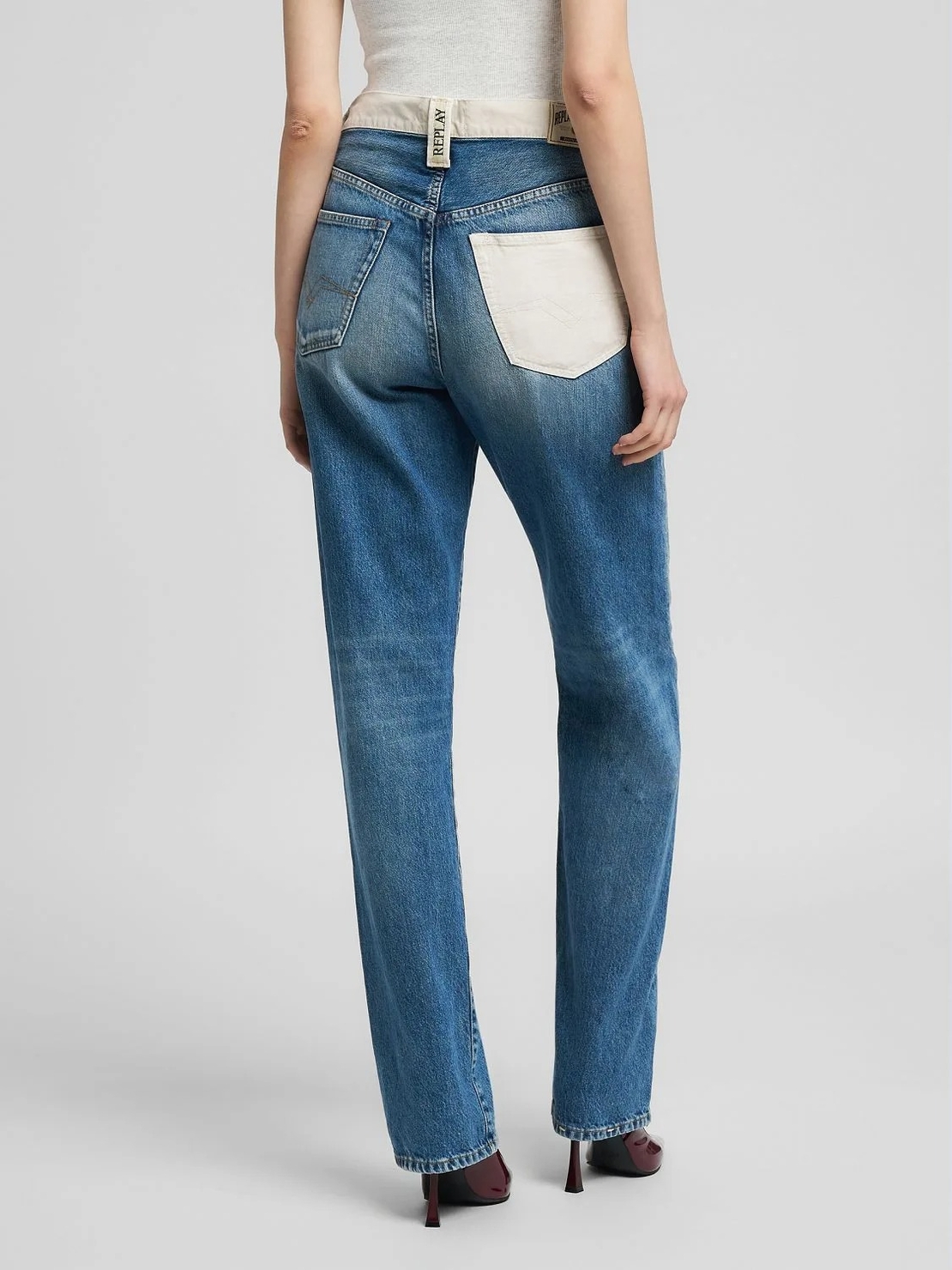 REPLAY -  ג׳ינס נשים בגזרה רחבה בצבע כחול בהיר