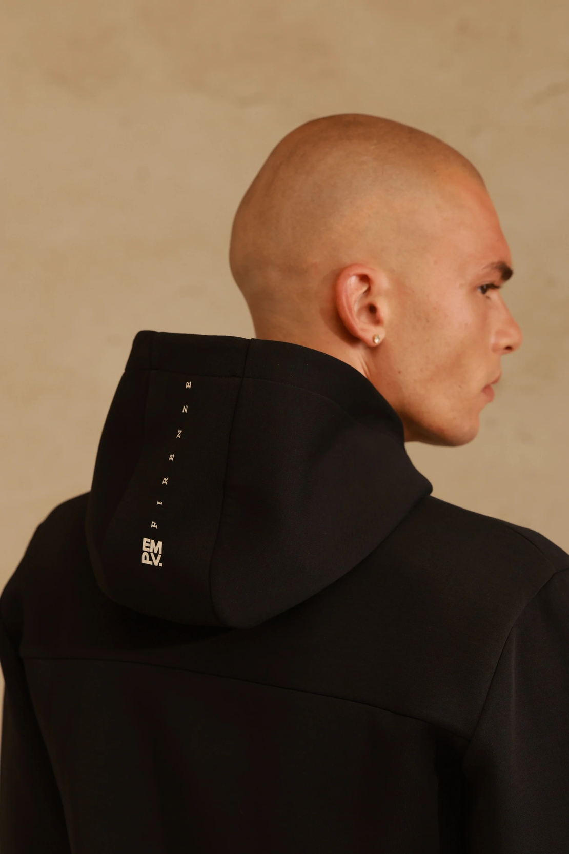 EMPORIO VALENTINI  - חליפת טרנינג שחורה עם הדפס לבן