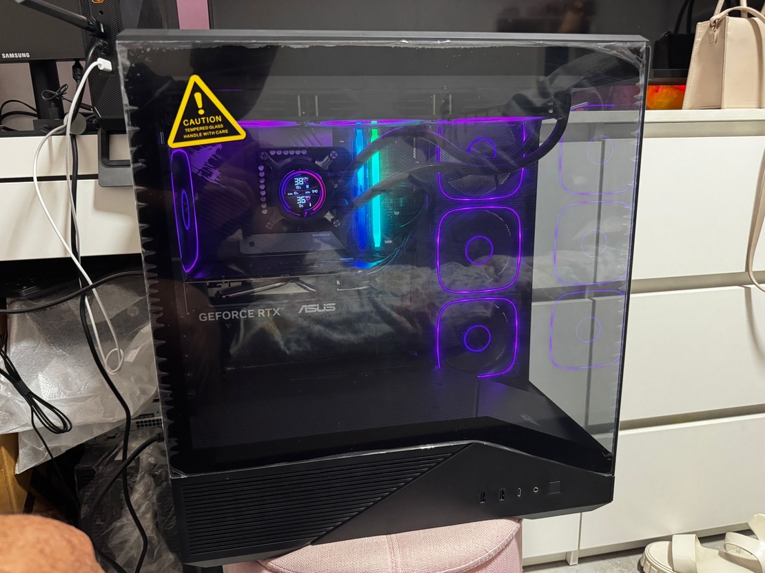 מחשב גיימינג וגרפיקה עוצמתי – i9 + ‎64GB RAM + RTX 5060