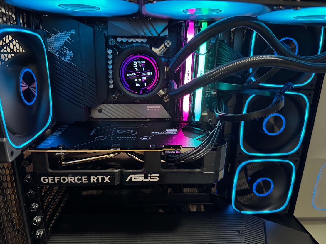 מחשב גיימינג וגרפיקה עוצמתי – i9 + ‎64GB RAM + RTX 5060