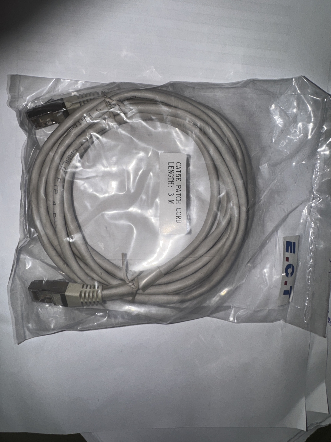 כבל רשת CAT5e איכותי – אורך 3 מטר