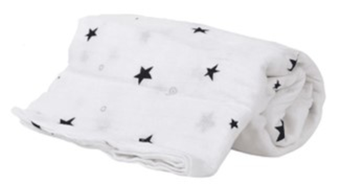 15# - אהבה ממבט ראשון לבת ולבן : משלוח מתנה של חיבוק ואהבה: נחשוש כותנה גדול, ספר בד הגינה האורבנית, נעלי-בית, כירבולית במבוק, גלגל נשכנים