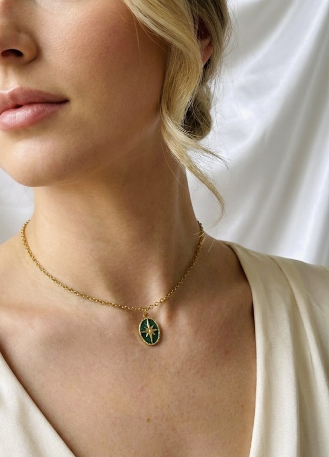 שרשרת כוכב הצפון אוניקס