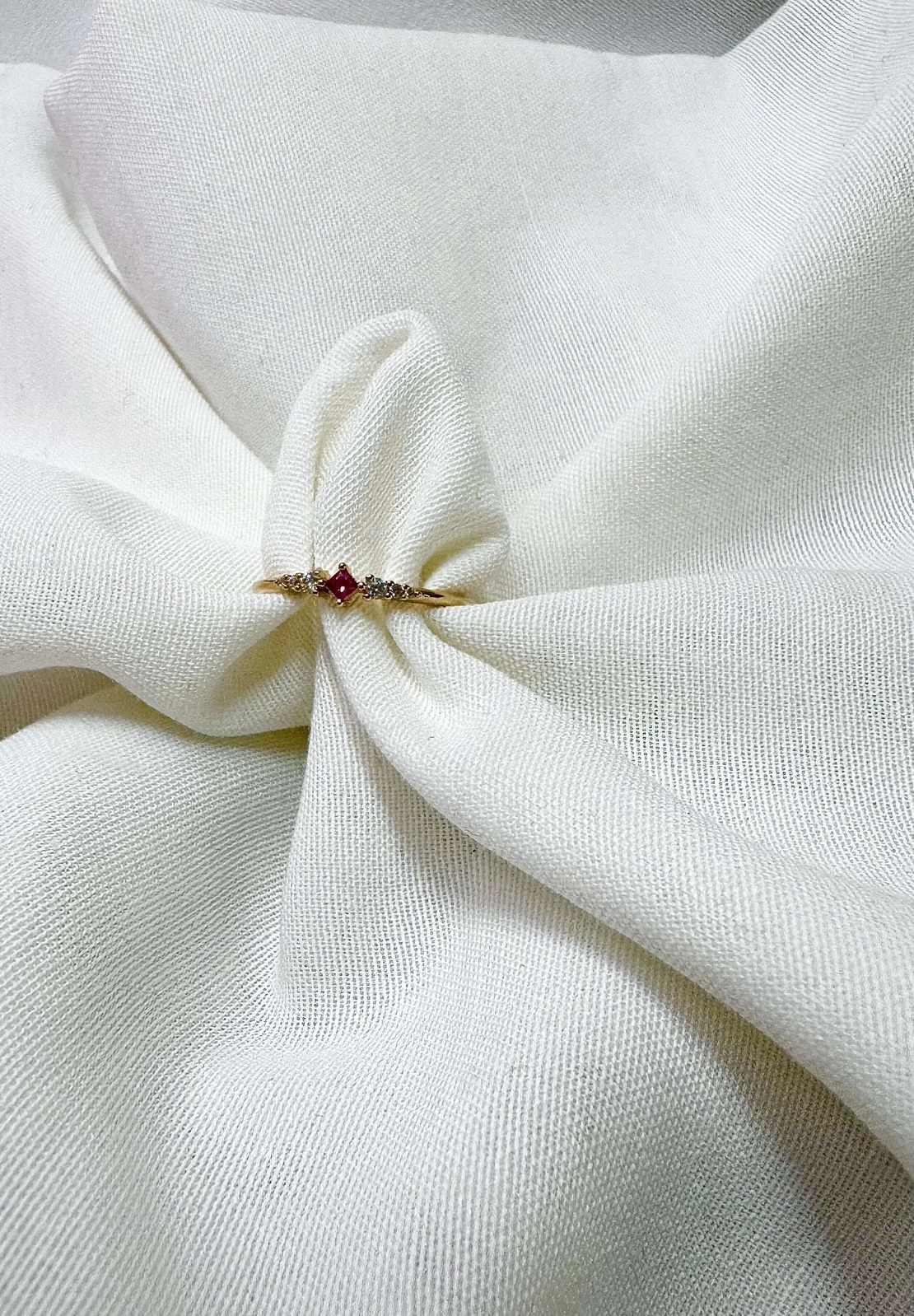 טבעת לוסי ורוד