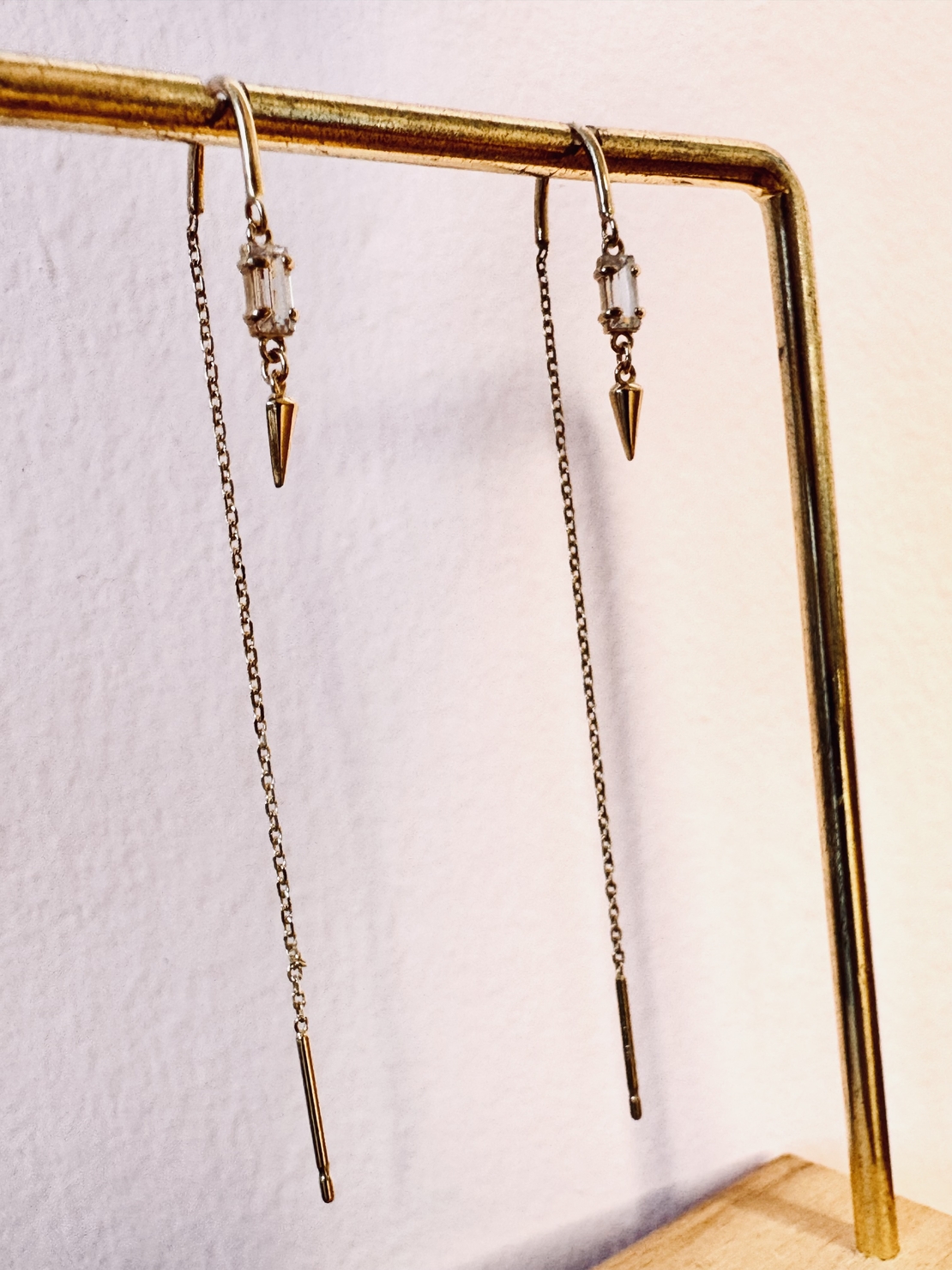 עגיל מוניקה