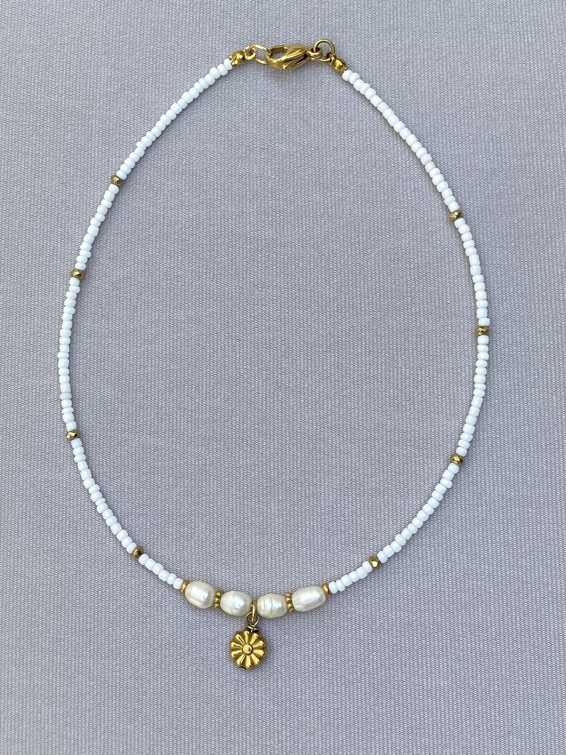 שרשרת פנינים פרח