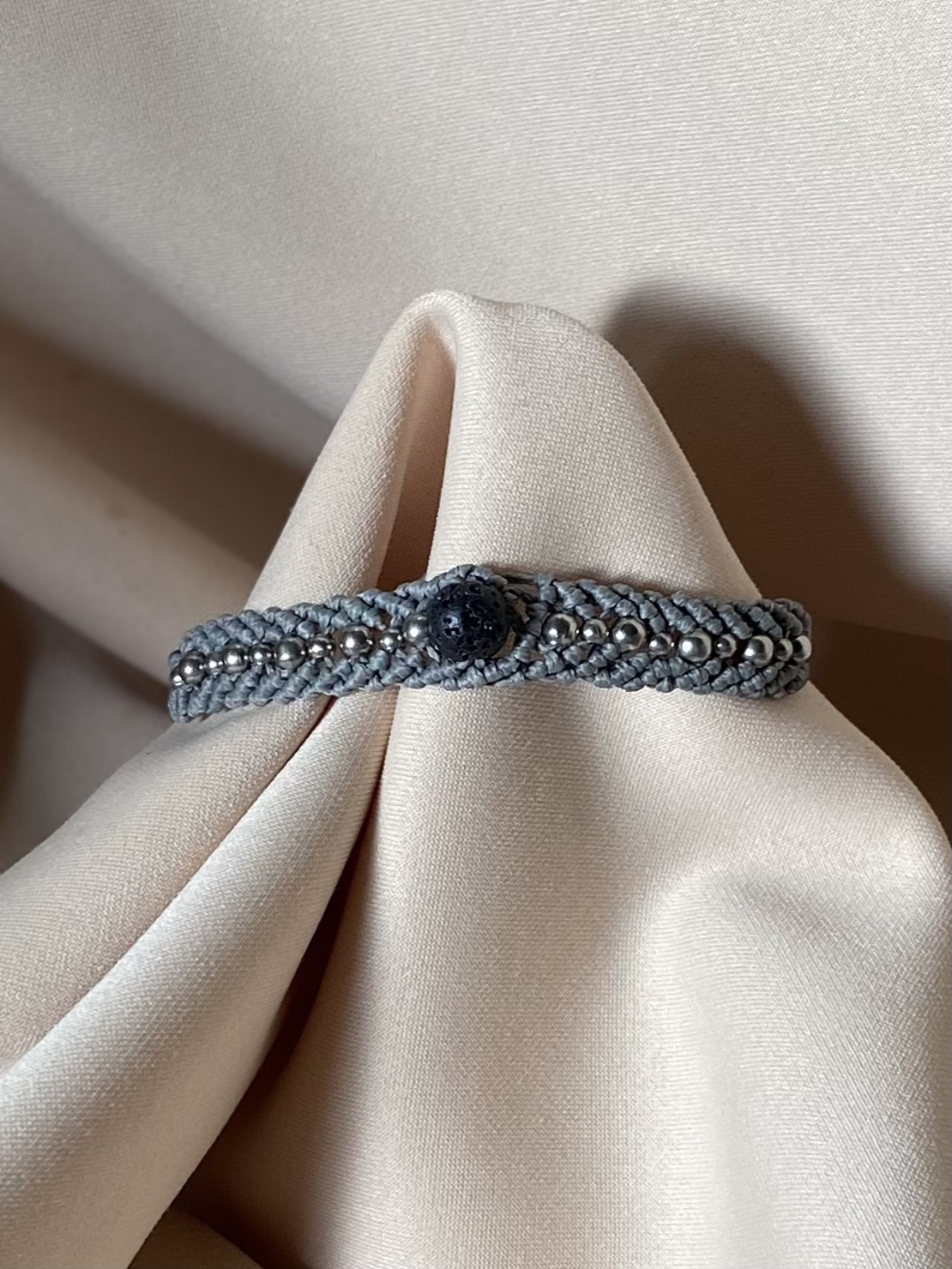 אוניקס אפור