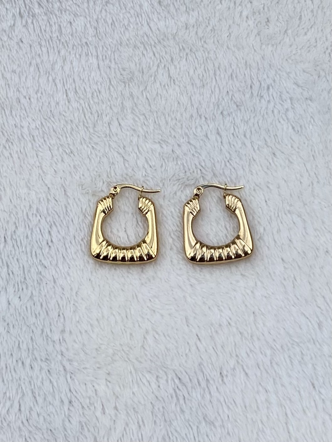 Bold Square Hoops