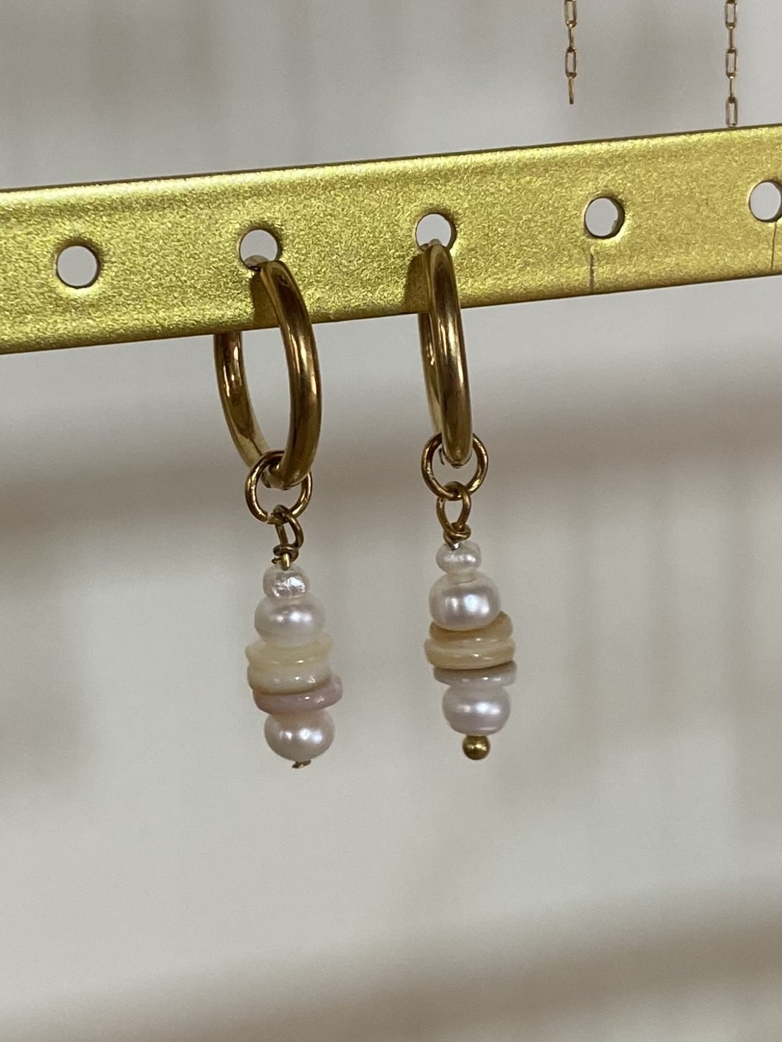 עגילי צדף פנינה