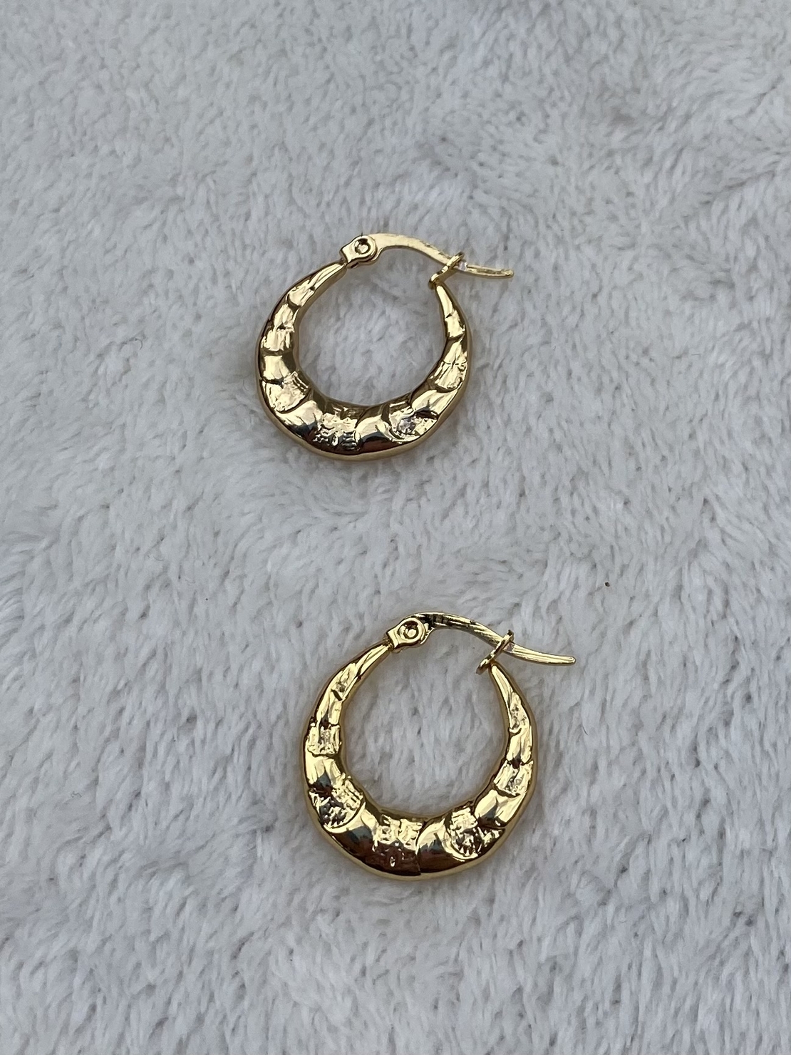 Textured Classic Hoops