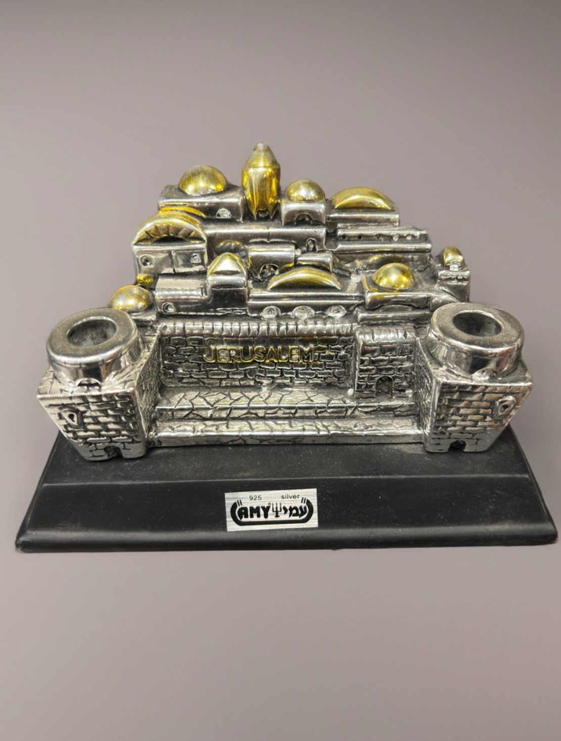 פמוטים בצורת עיר ירושלים