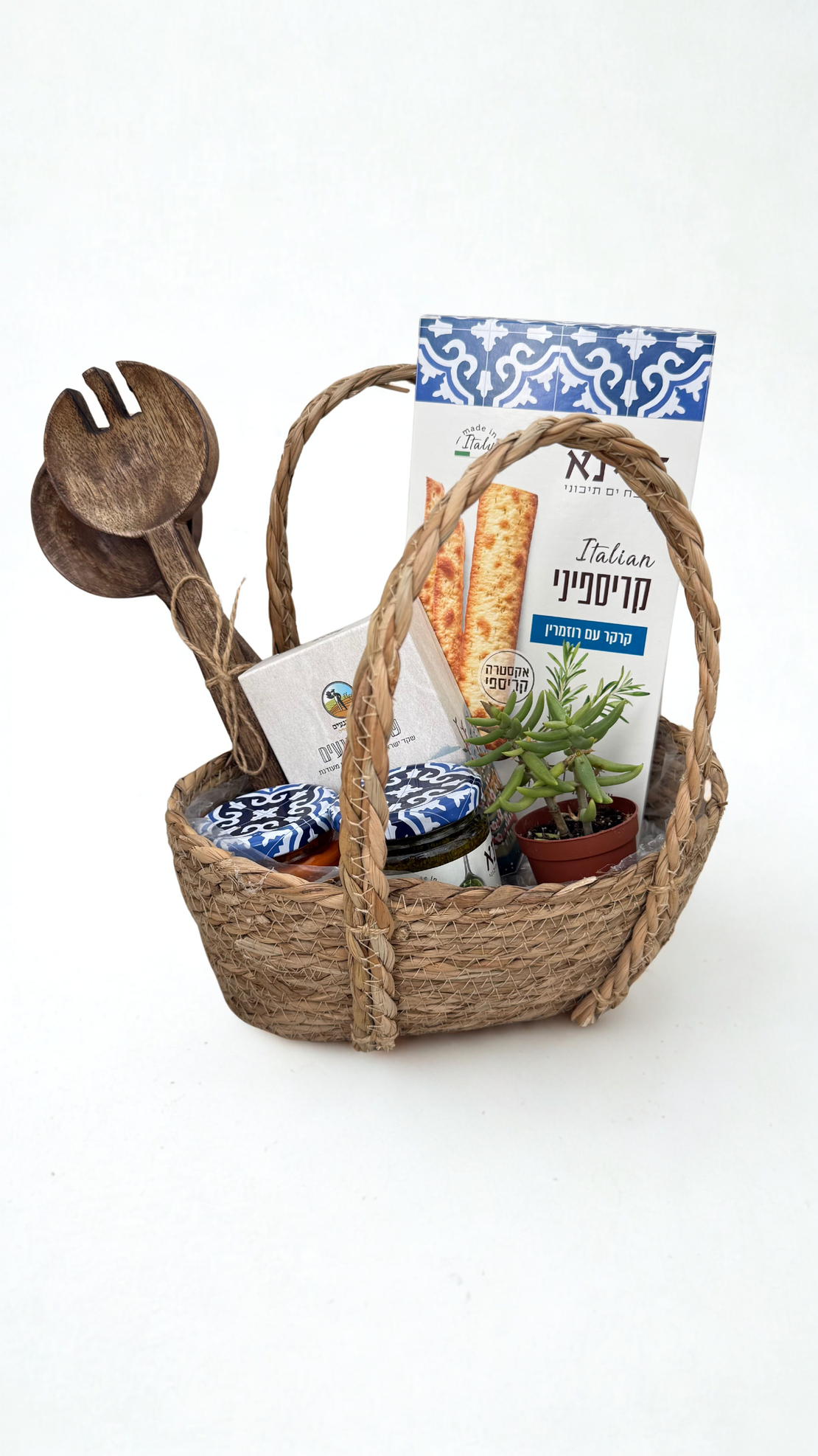 מארז דלית - מארז שי טבעי עם סל קש, ממרחי זיתא ושקדים מהגליל