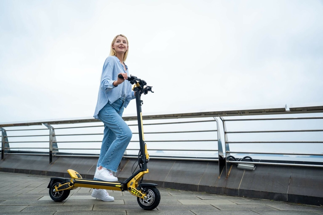 קורקינט מקוטה 9 פלוס makuta 48/15/6 dual