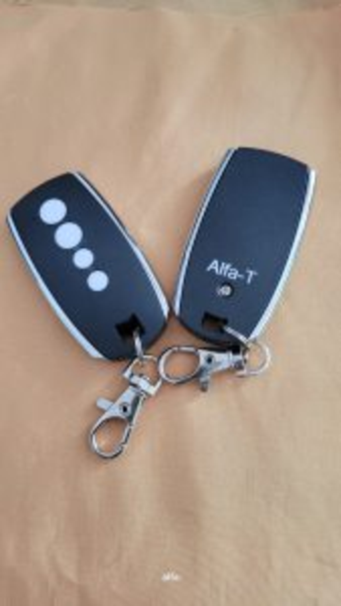 שלט לשער דגם טרילידור