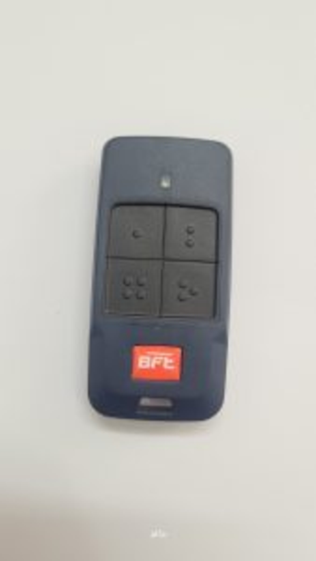 שלט לשער דגם BFT פייס טו פייס