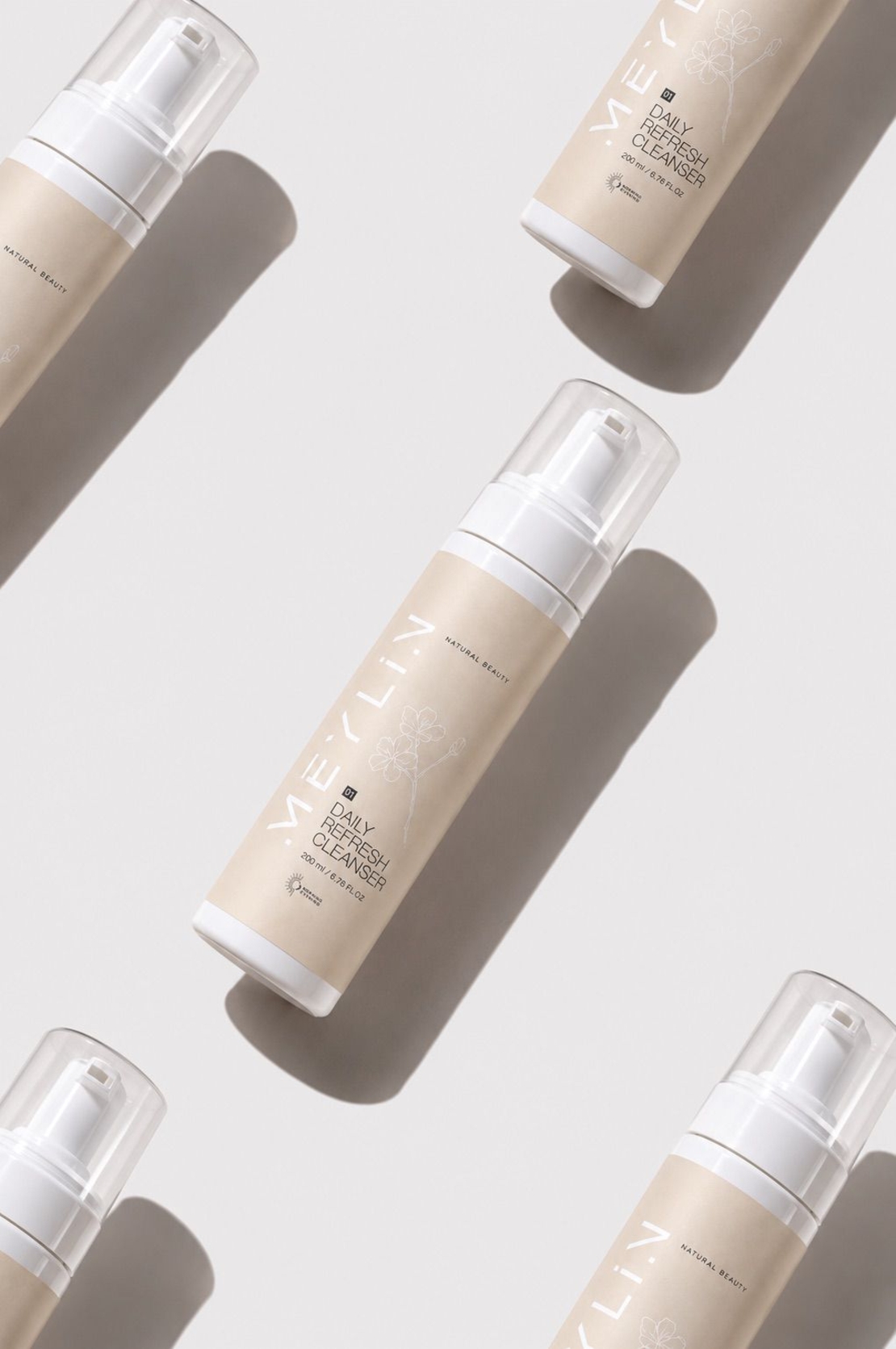סבון לניקוי יומי לכל סוגי העור- Daily Refresh Cleanser
