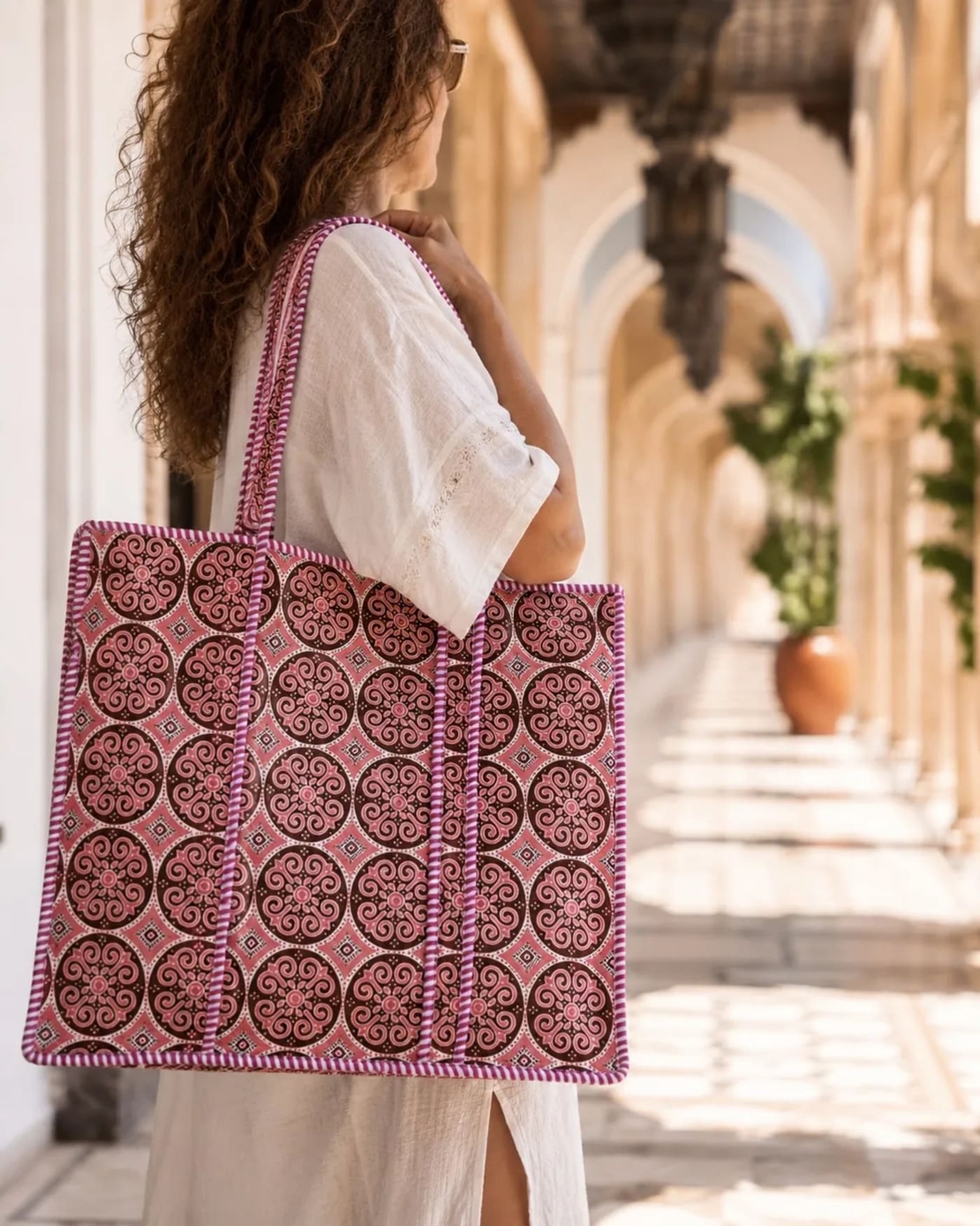 תיק TOTE מורוקן רויאל · Moroccan Royal