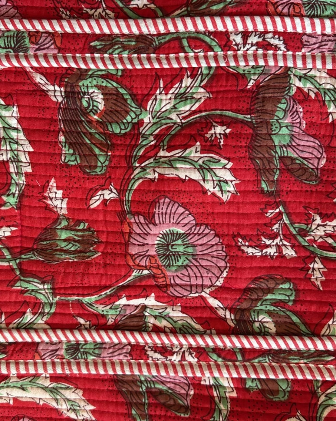 תיק TOTE קרימזון פאשן · Crimson Passion