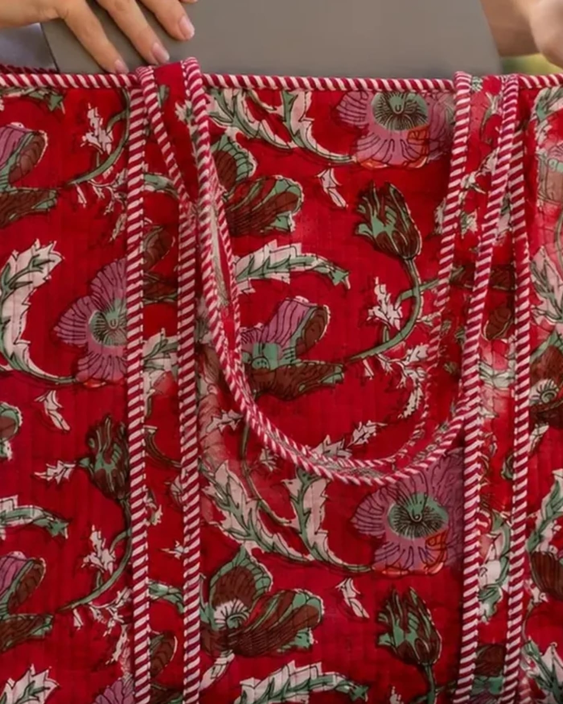 תיק TOTE קרימזון פאשן · Crimson Passion