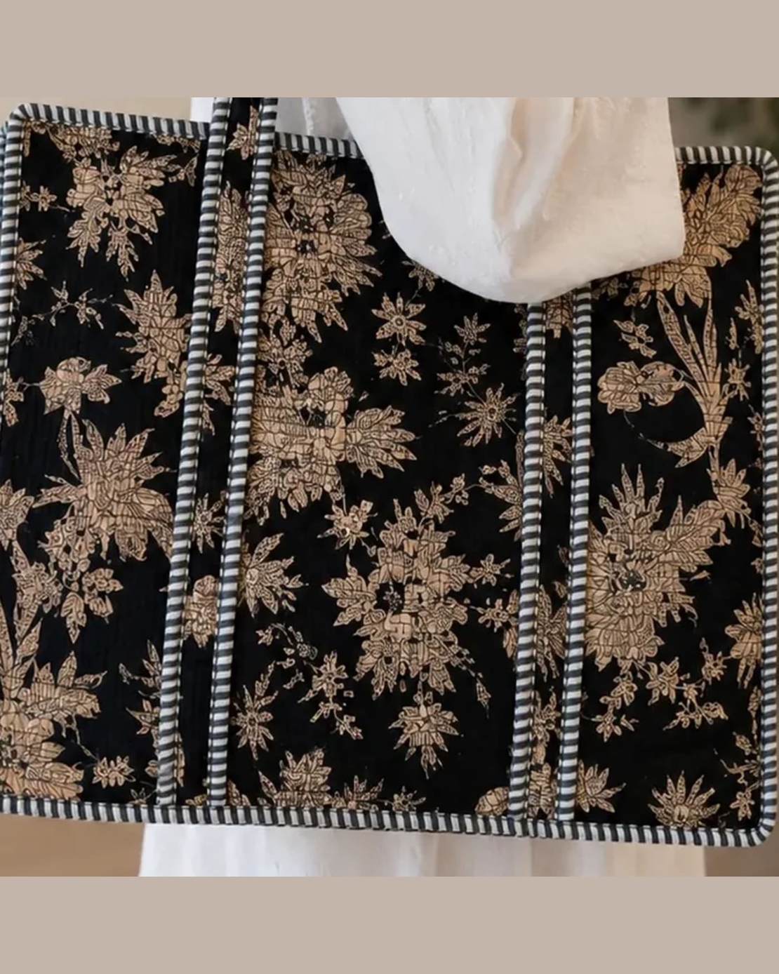 תיק TOTE גולדן ברוק · Golden Baroque