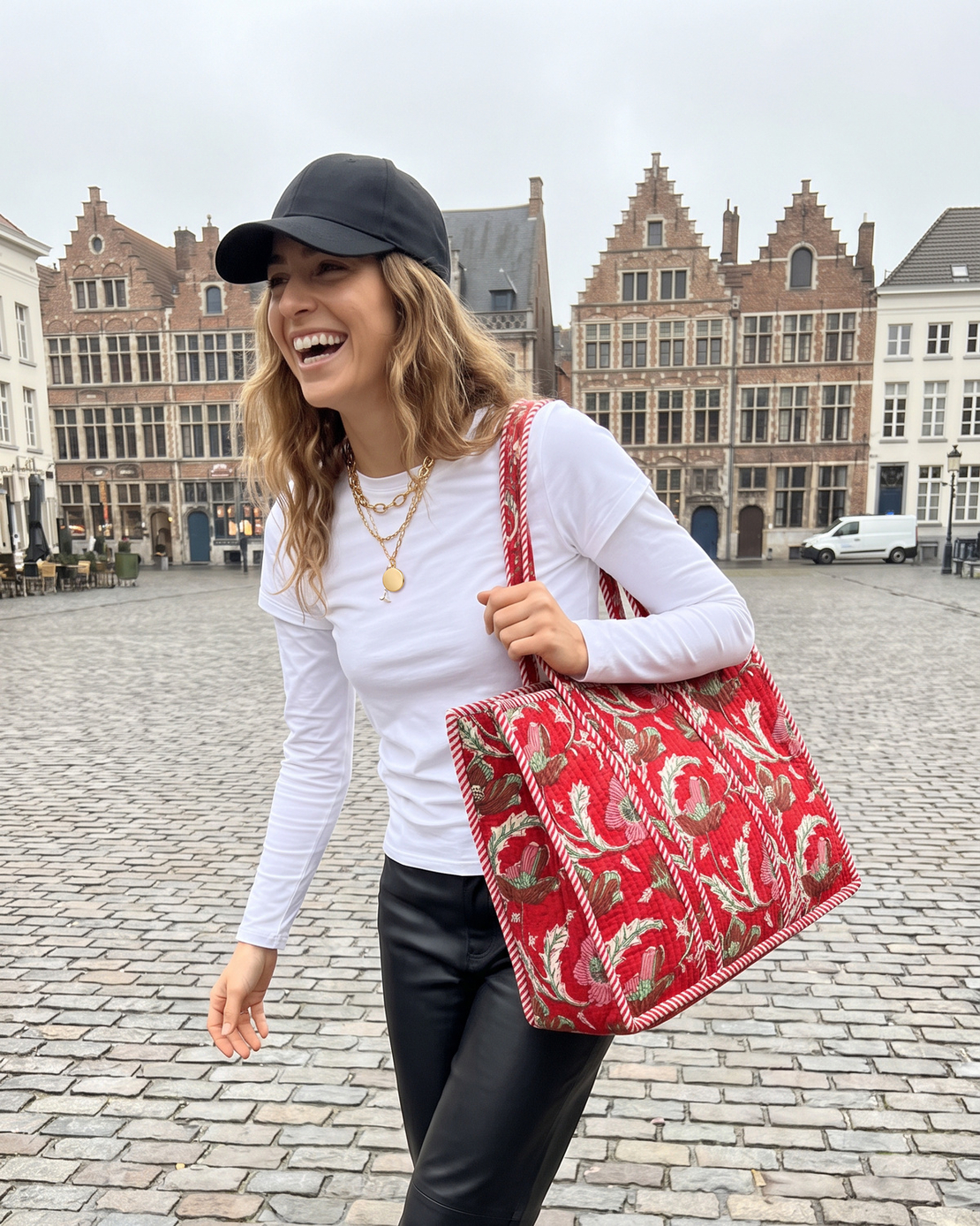 תיק TOTE קרימזון פאשן · Crimson Passion