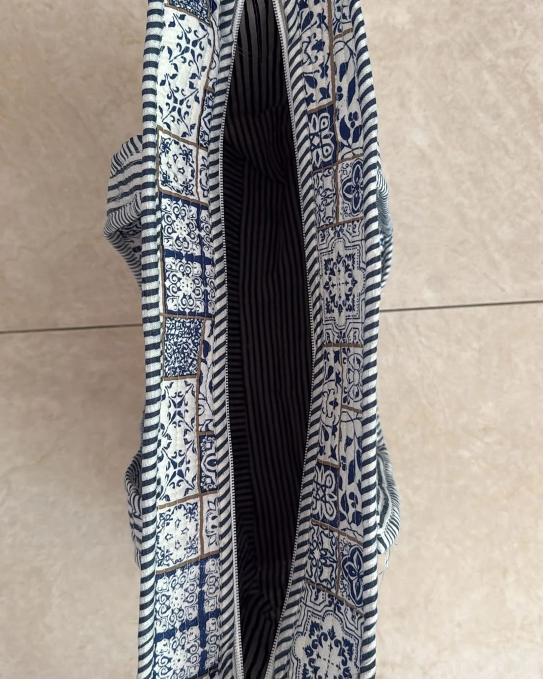 תיק TOTE סנטוריני טייל · Santorini Tile
