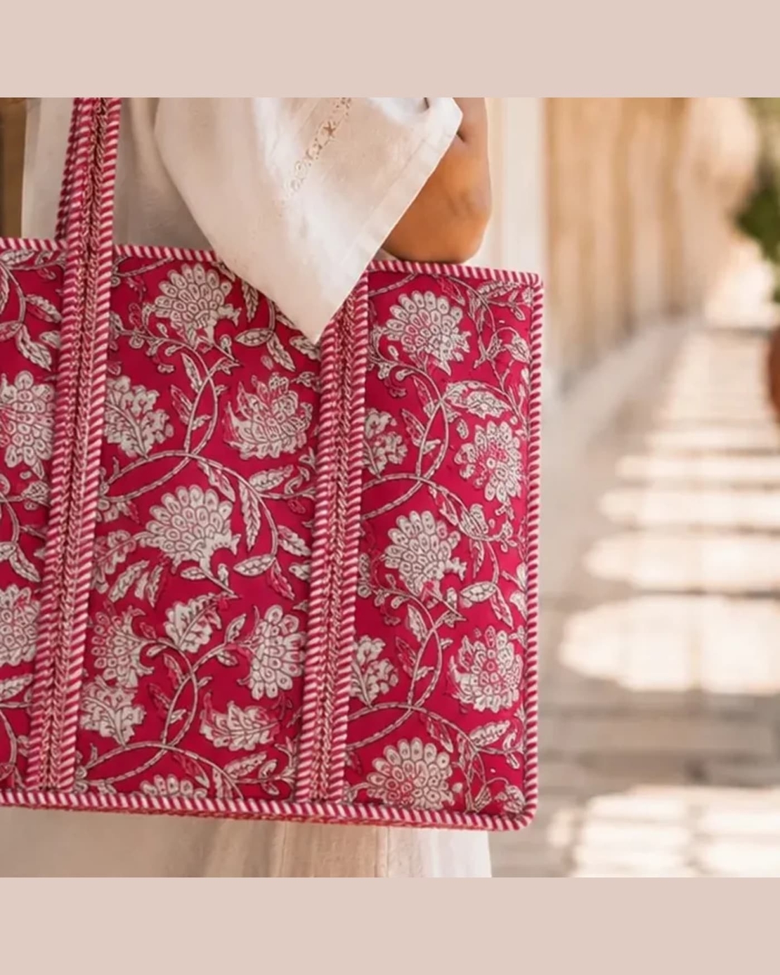 תיק TOTE מונקו בלוסום · Monaco Blossom