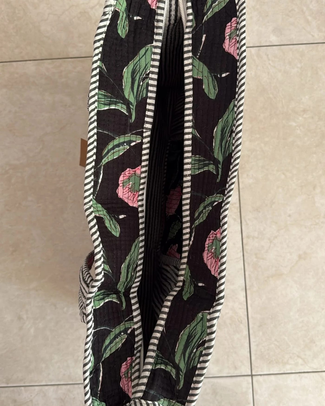 תיק TOTE מידנייט בלום · Midnight Bloom