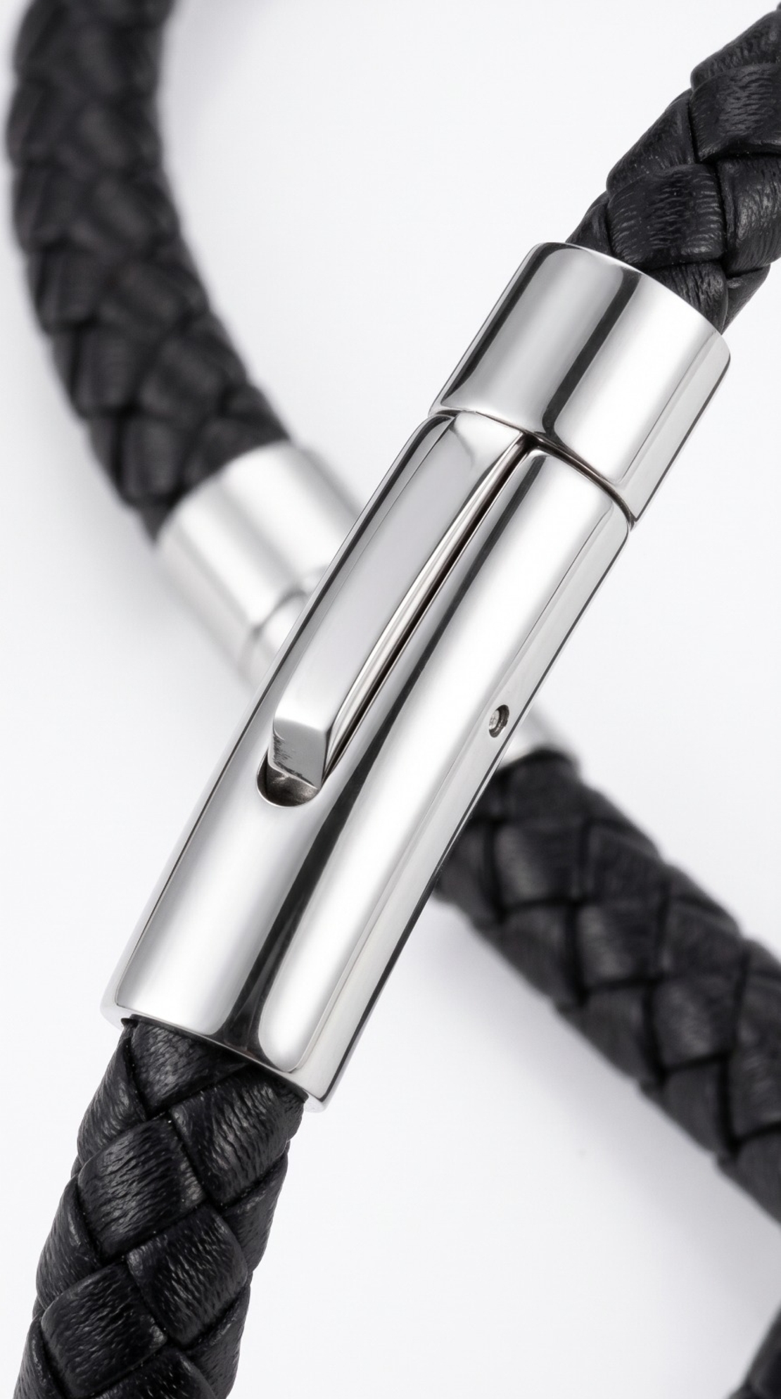 צמיד עור קלוע עגול לגבר
