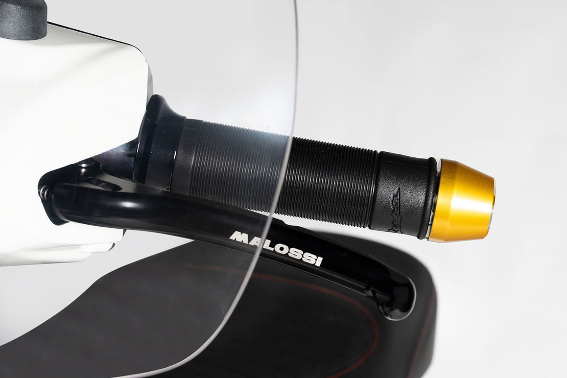 Malossi – קיט ידיות בלם מתכווננות שחורות ל־Vespa GTS 310 משנת 2025