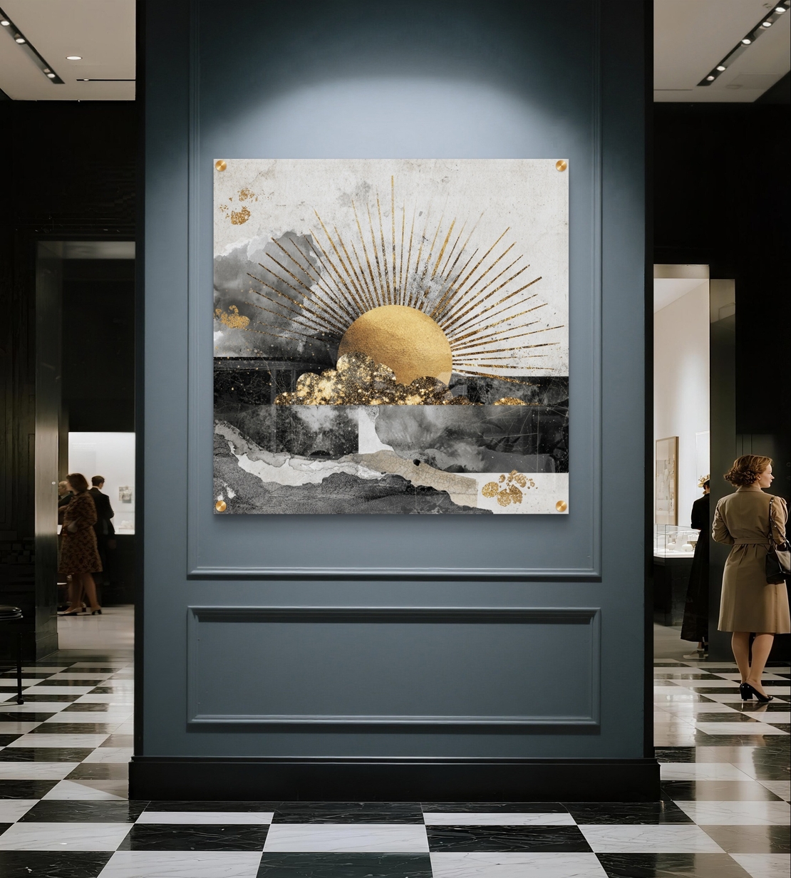 תמונת זכוכית מרובעת עם שמש זהובה וקרניים זוהרות מעל עננים כהים, בהדפסה חלקה וללא תבליט